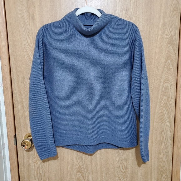 VINCE Blue Wool Cashmere funnel neck sweater size Small - Picture 2 of 5